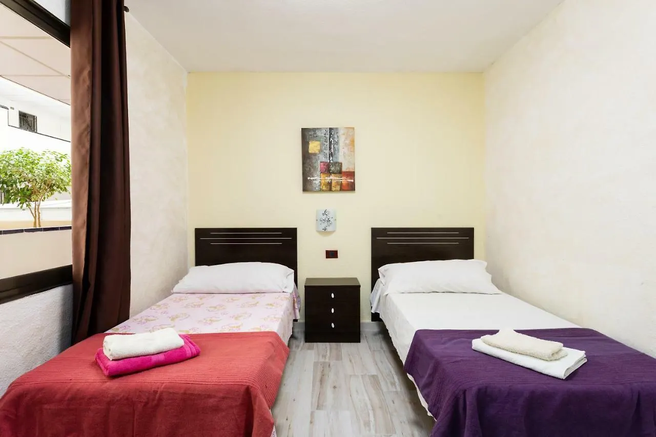 Tropic Apartments En Castle Harbour 로스크리스티아노스 스페인
